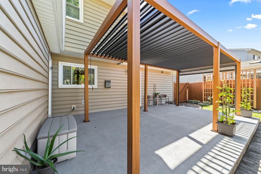 102 FIELDBORO DRIVE