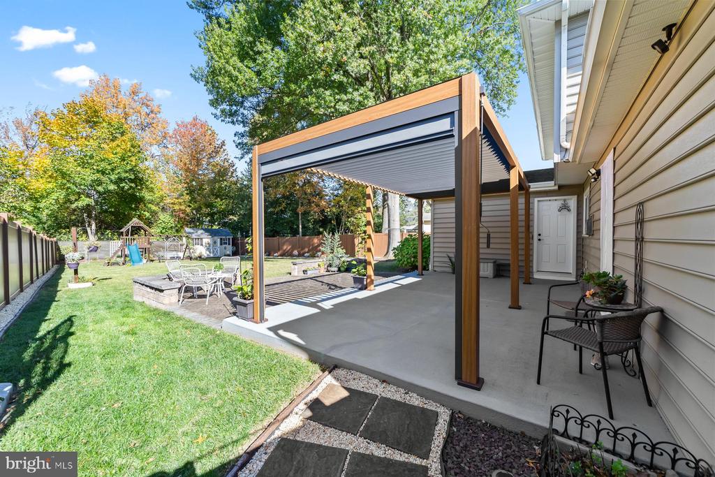 102 FIELDBORO DRIVE
