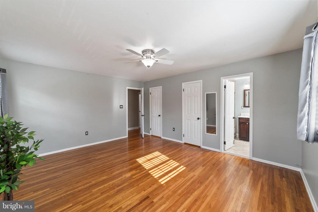 102 FIELDBORO DRIVE