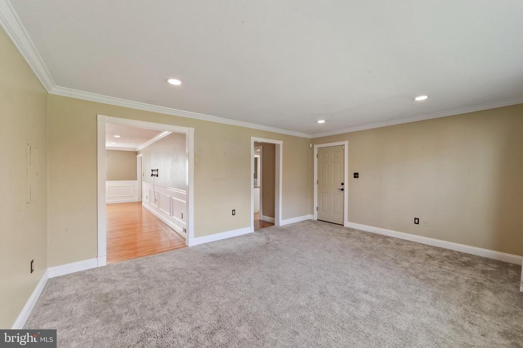 102 FIELDBORO DRIVE