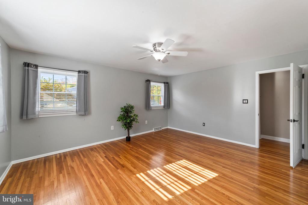 102 FIELDBORO DRIVE