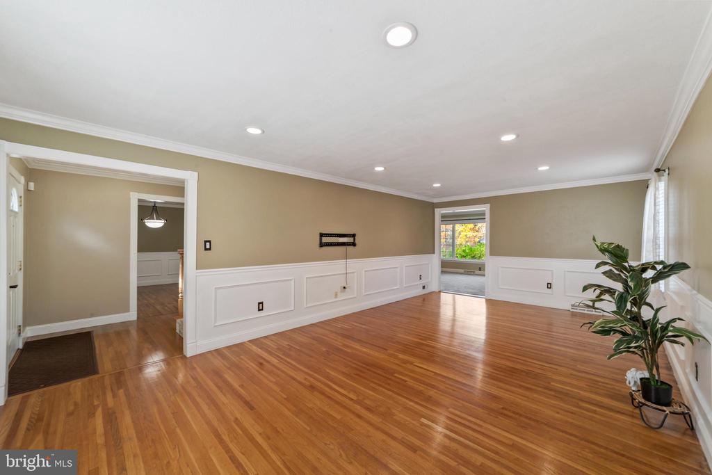 102 FIELDBORO DRIVE