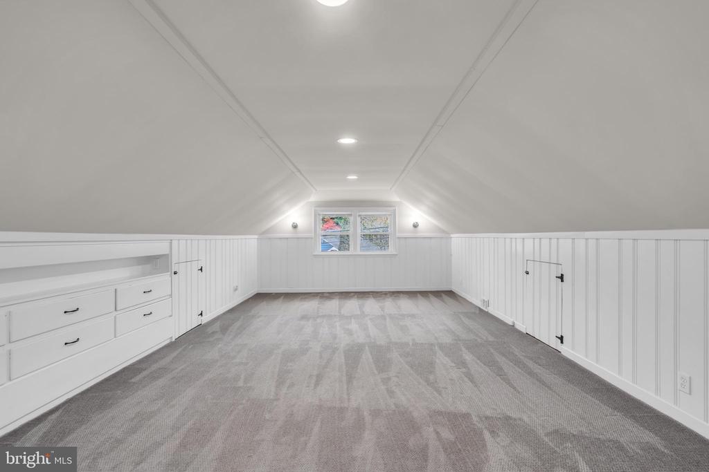 29 SAYBROOK