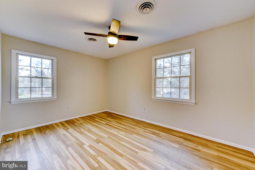6 COVENTRY CIRCLE