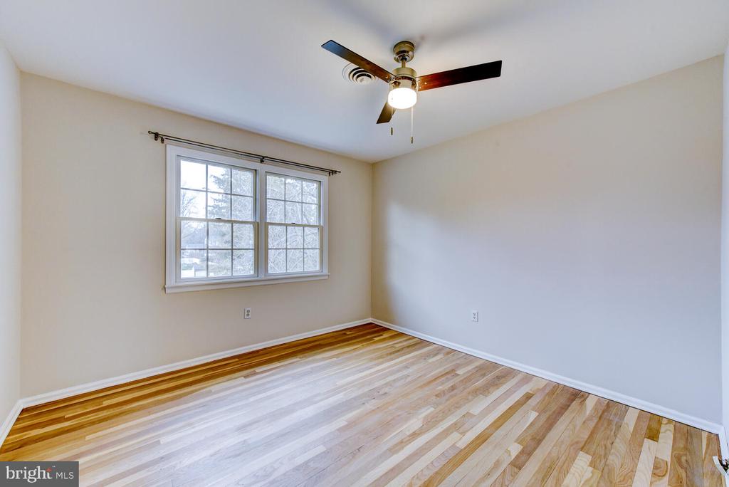 6 COVENTRY CIRCLE