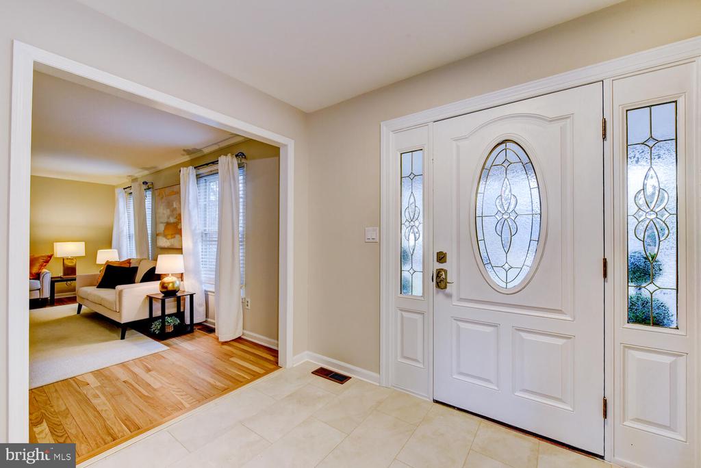 6 COVENTRY CIRCLE