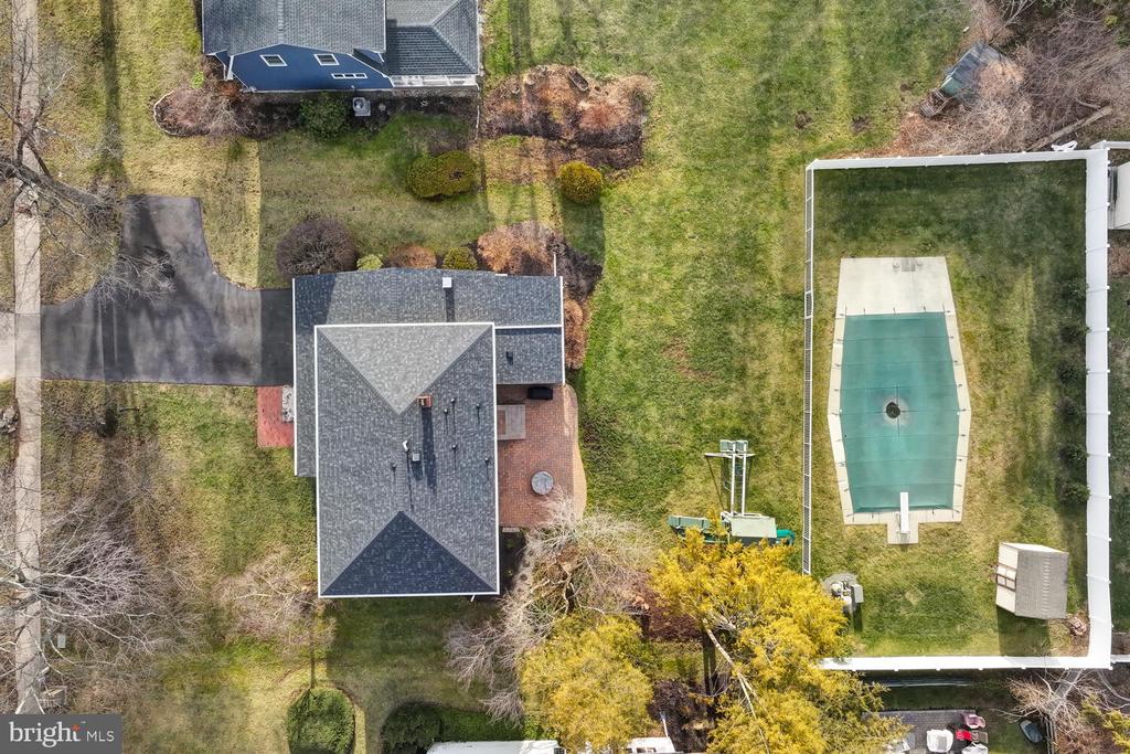 6 COVENTRY CIRCLE