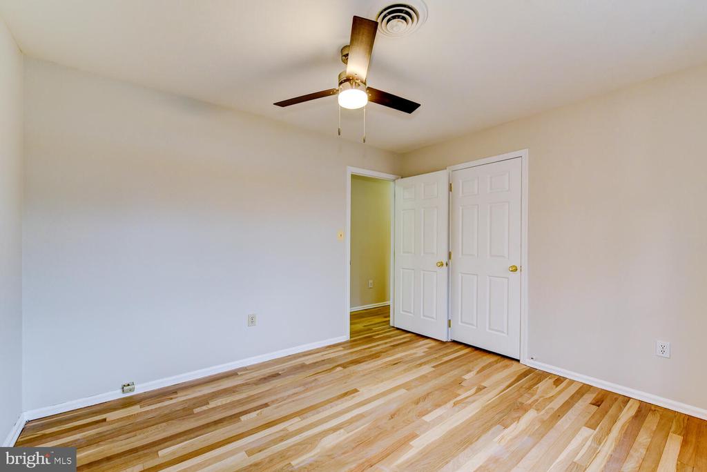 6 COVENTRY CIRCLE