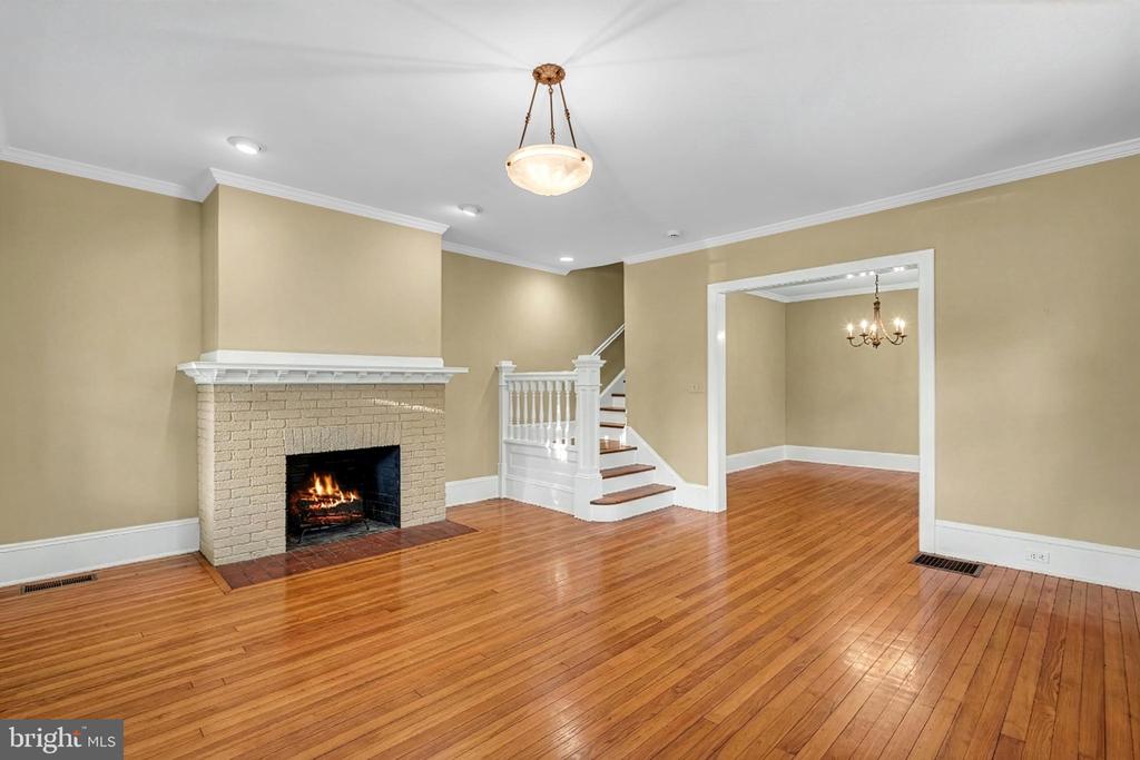 33 JEFFERSON ROAD