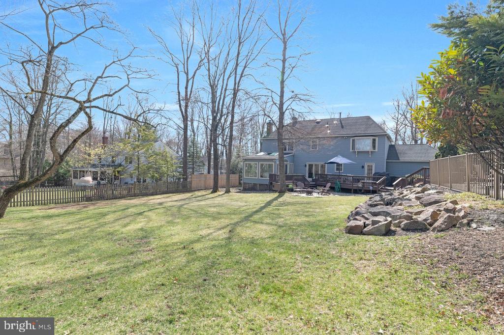 41 LAWRENCIA DRIVE