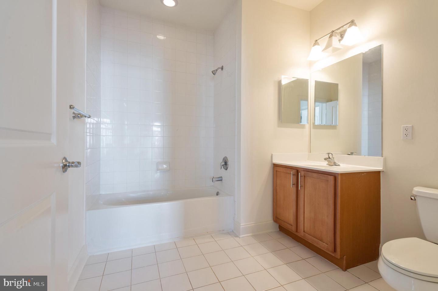 2 N COMMERCE SQUARE 302