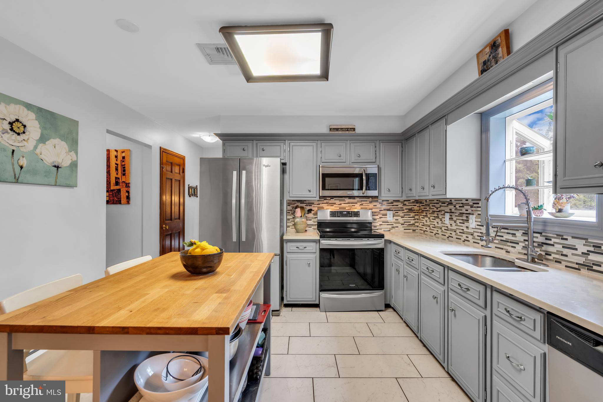 83 HART AVENUE
