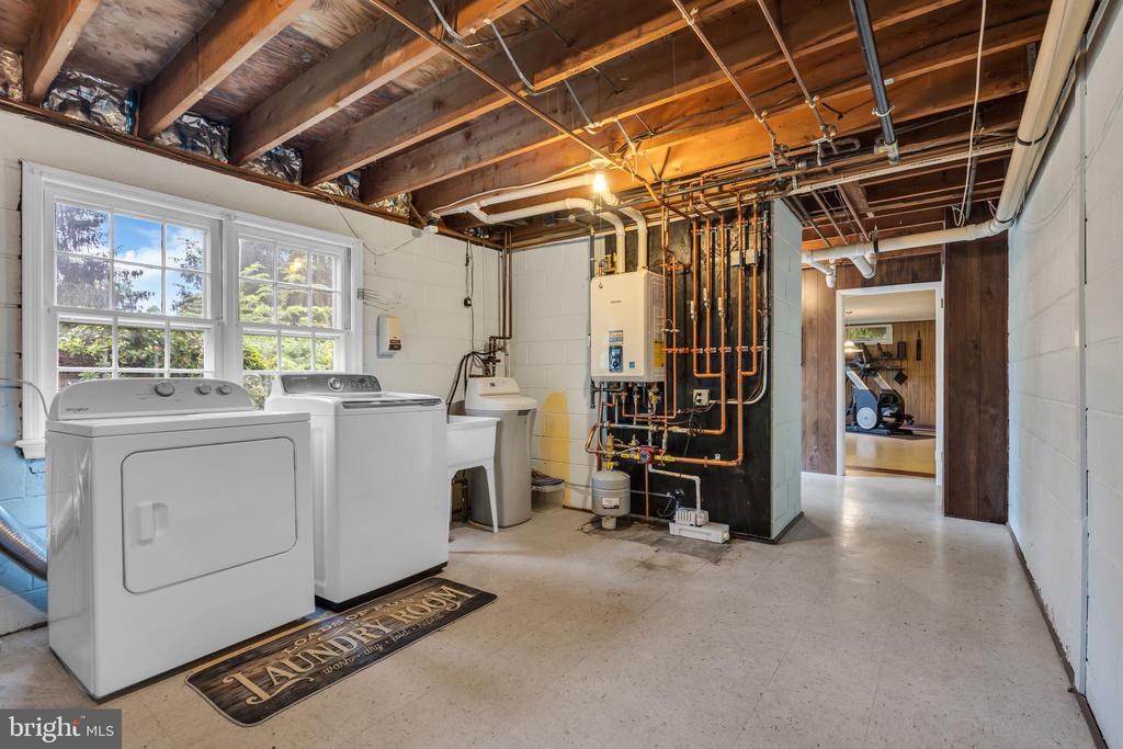 83 HART AVENUE