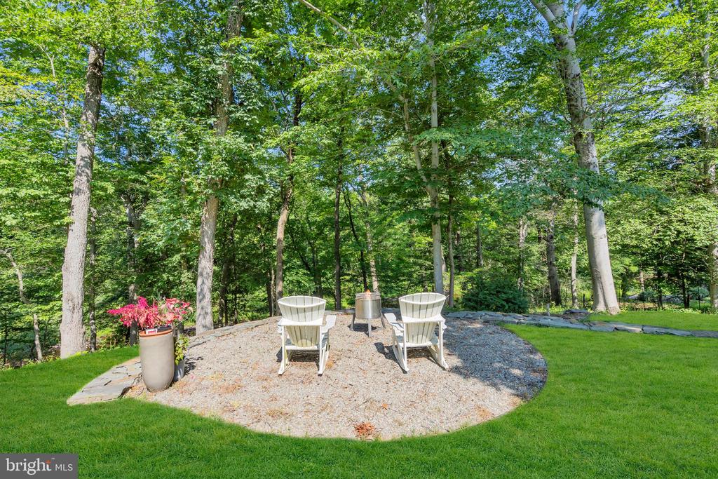 2 PURITAN COURT