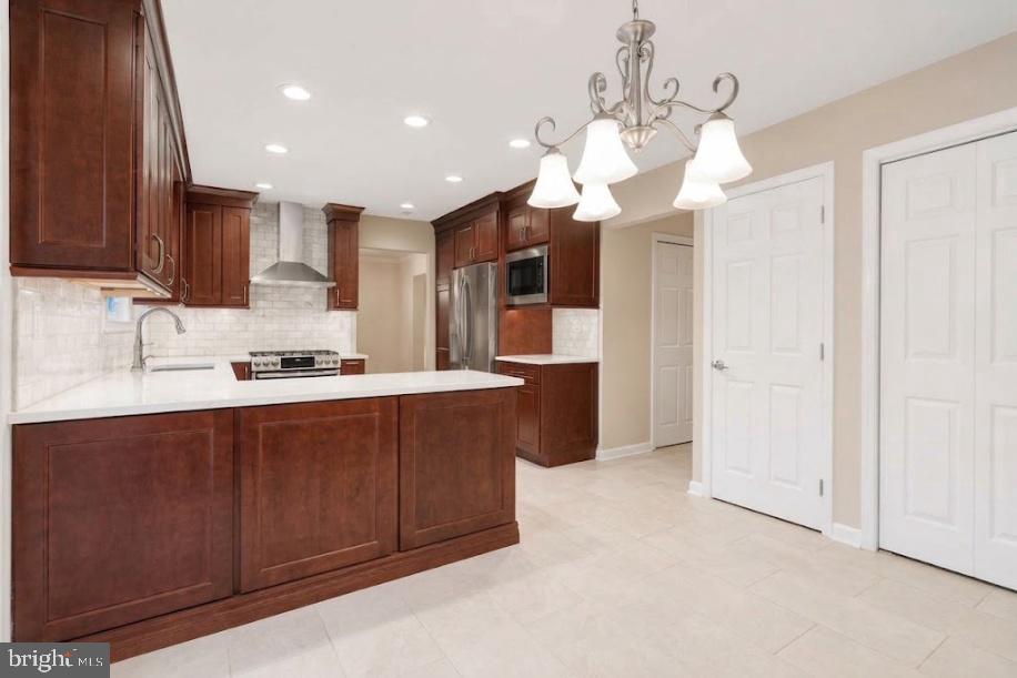 41 HIBISCUS LANE