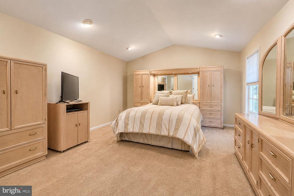 41 HIBISCUS LANE