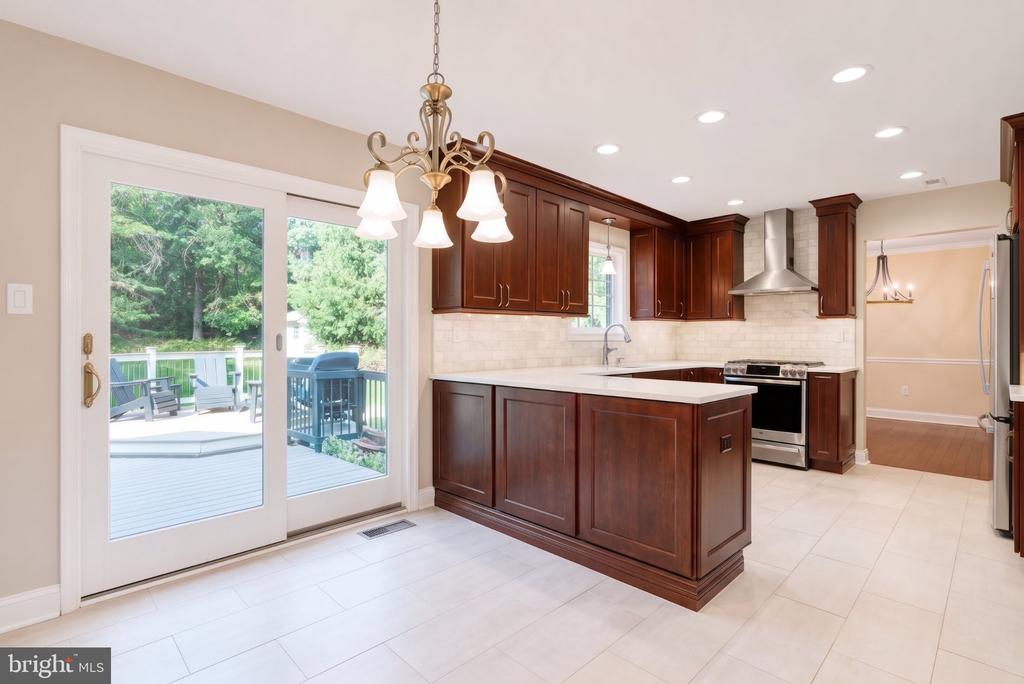 41 HIBISCUS LANE
