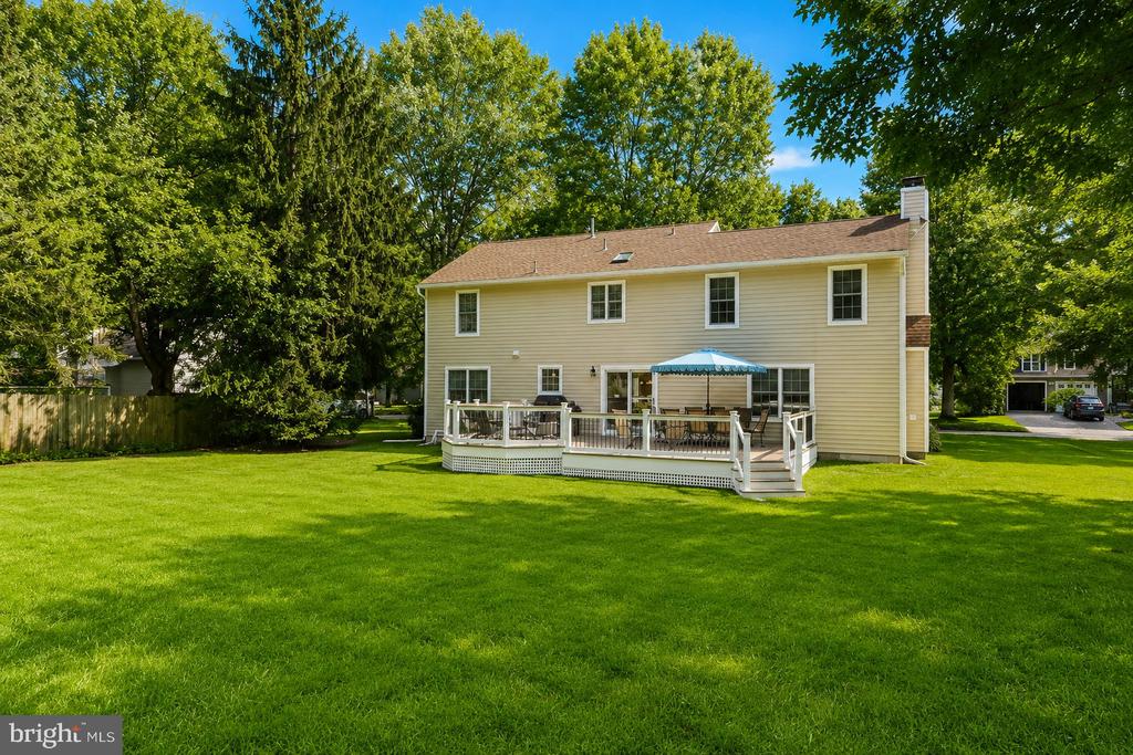 41 HIBISCUS LANE