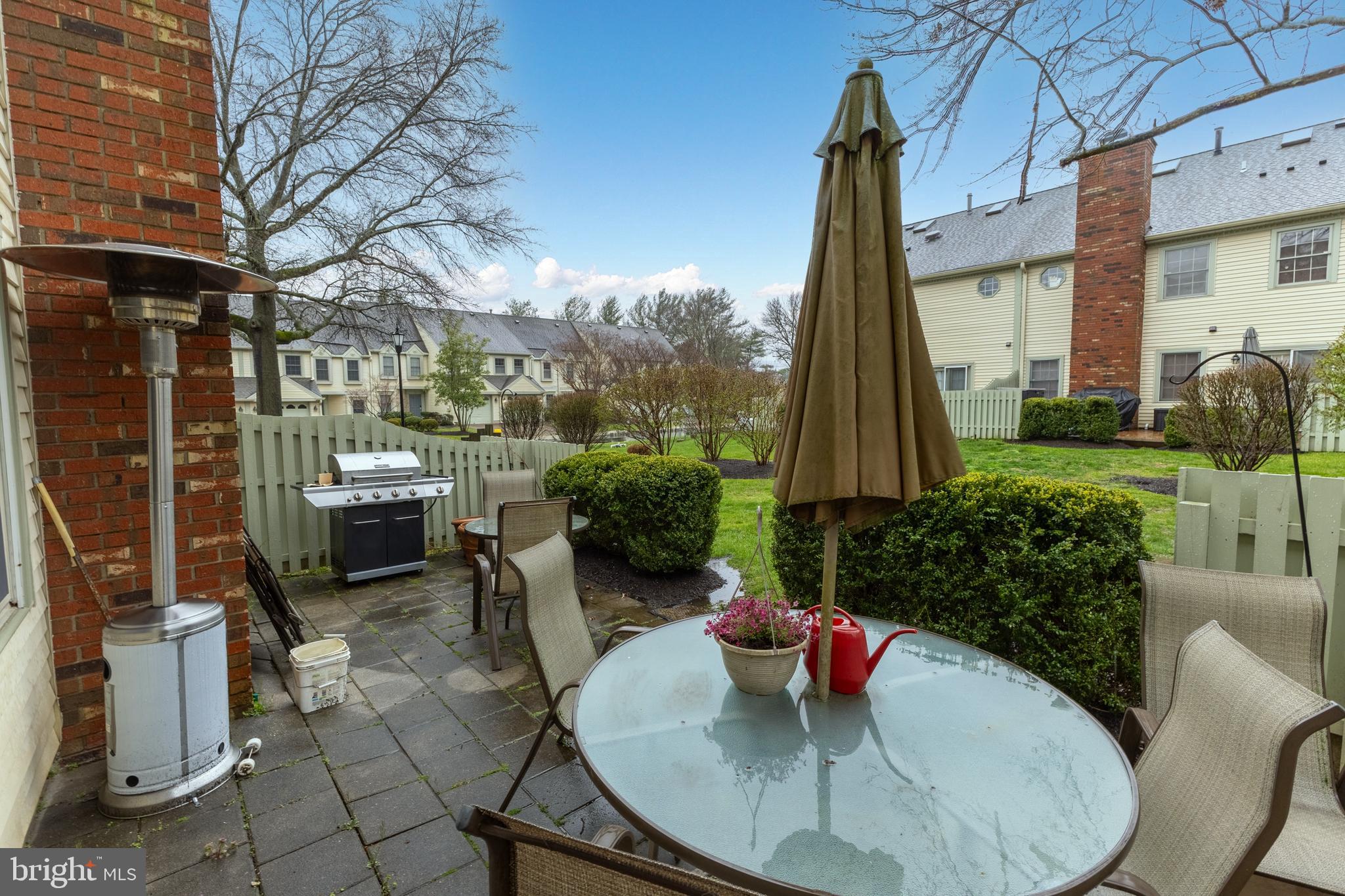 31 Fair Acres Ct