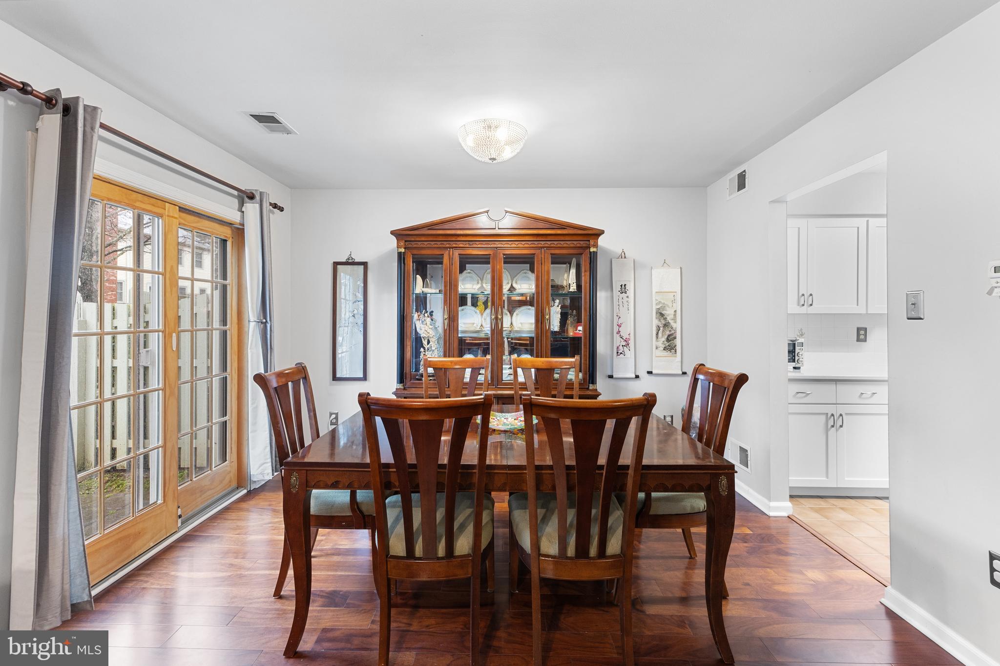 31 Fair Acres Ct