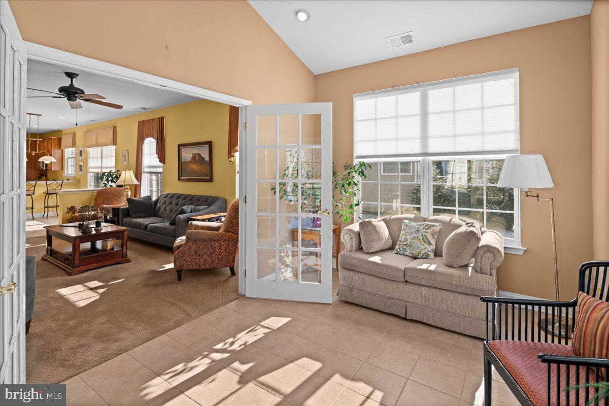 16 Stony Path Dr
