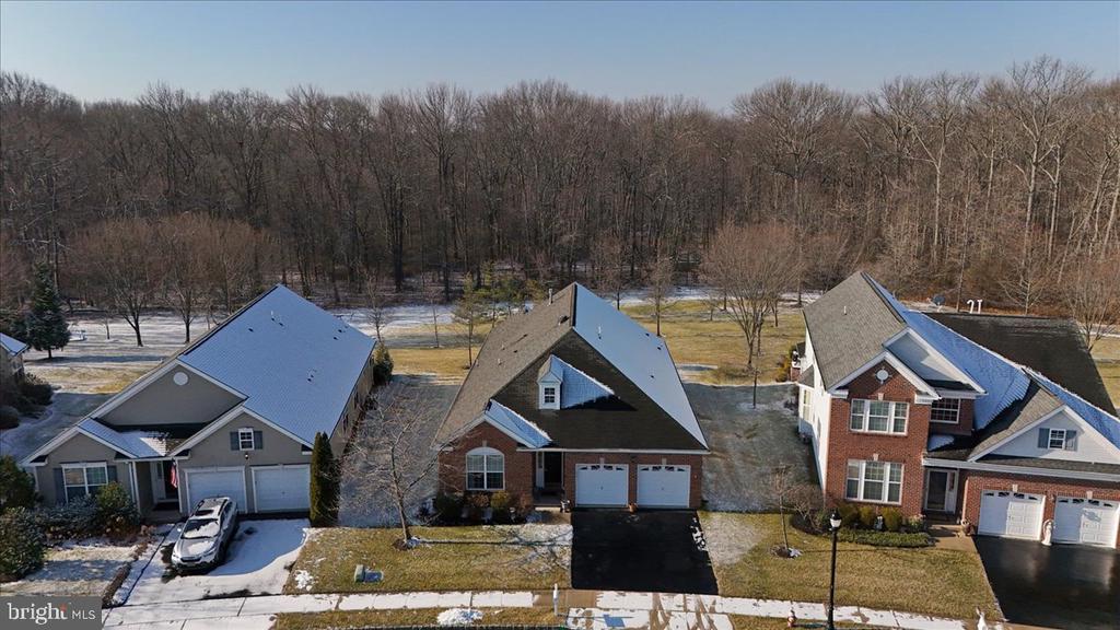 16 Stony Path Dr