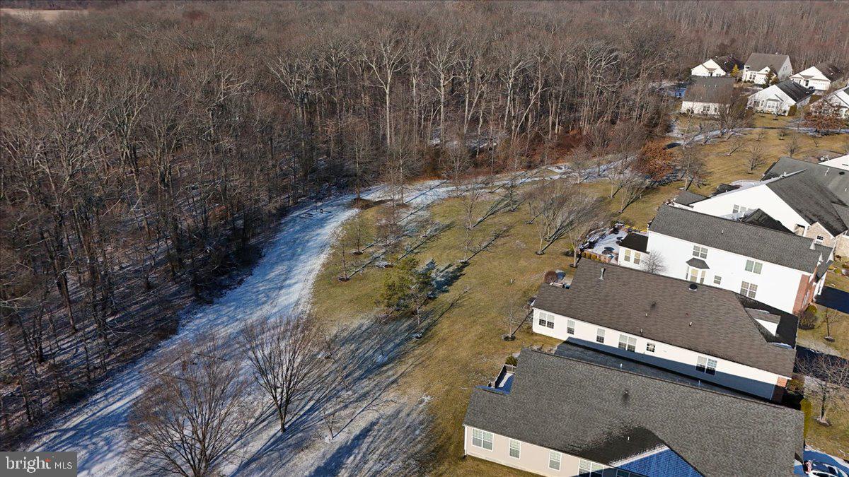16 Stony Path Dr