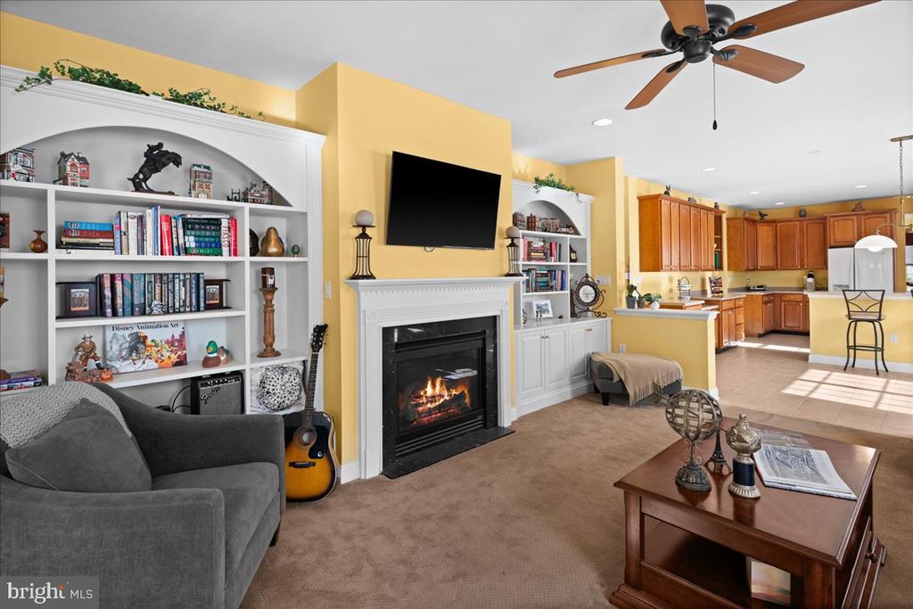 16 Stony Path Dr
