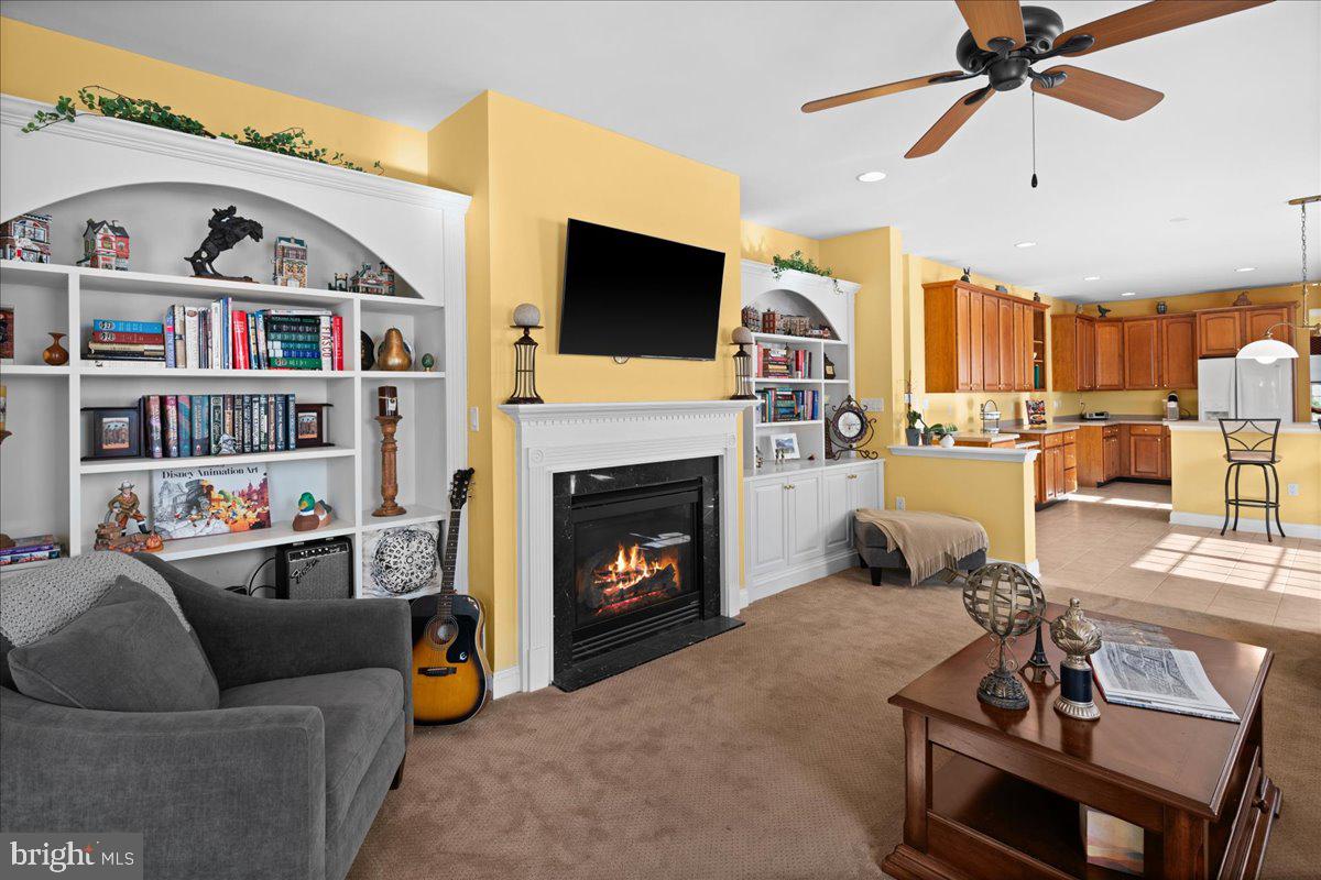 16 Stony Path Dr