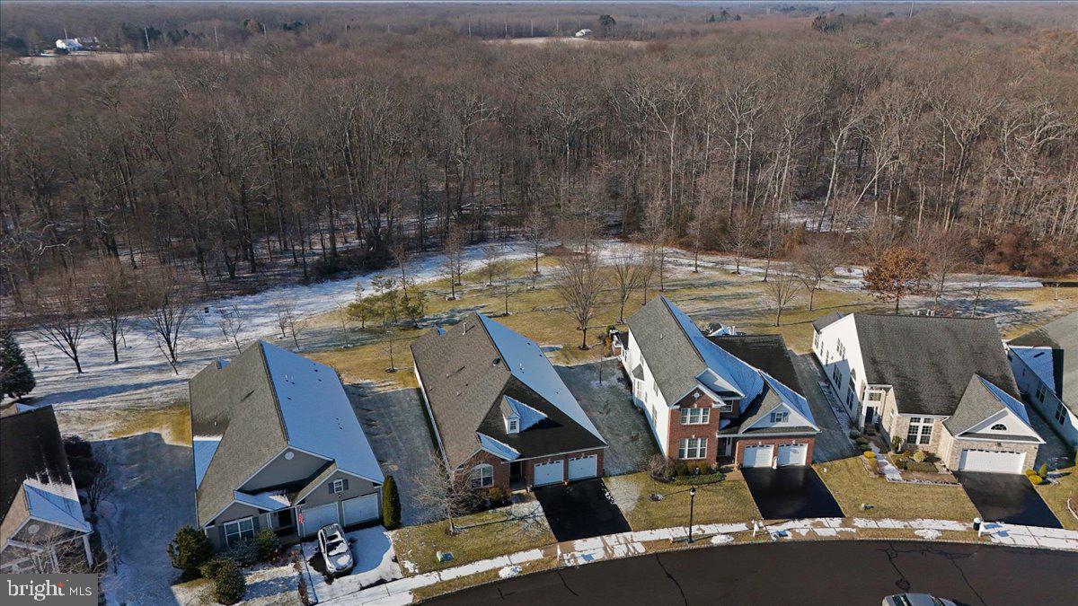 16 Stony Path Dr
