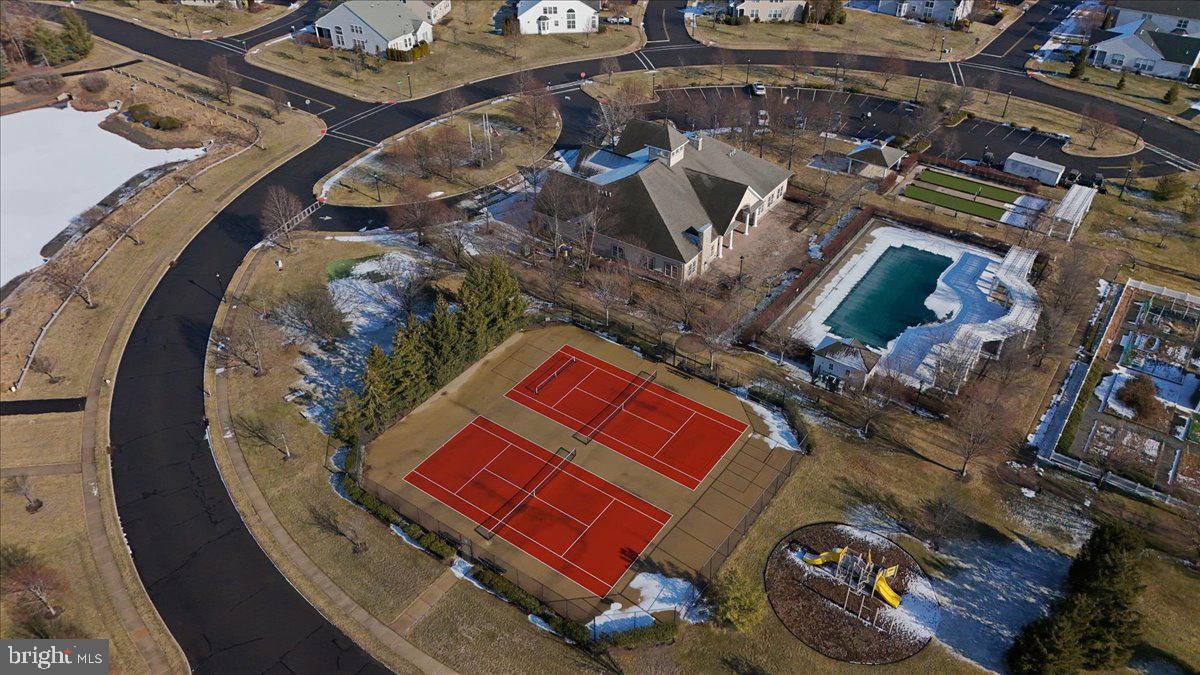 16 Stony Path Dr
