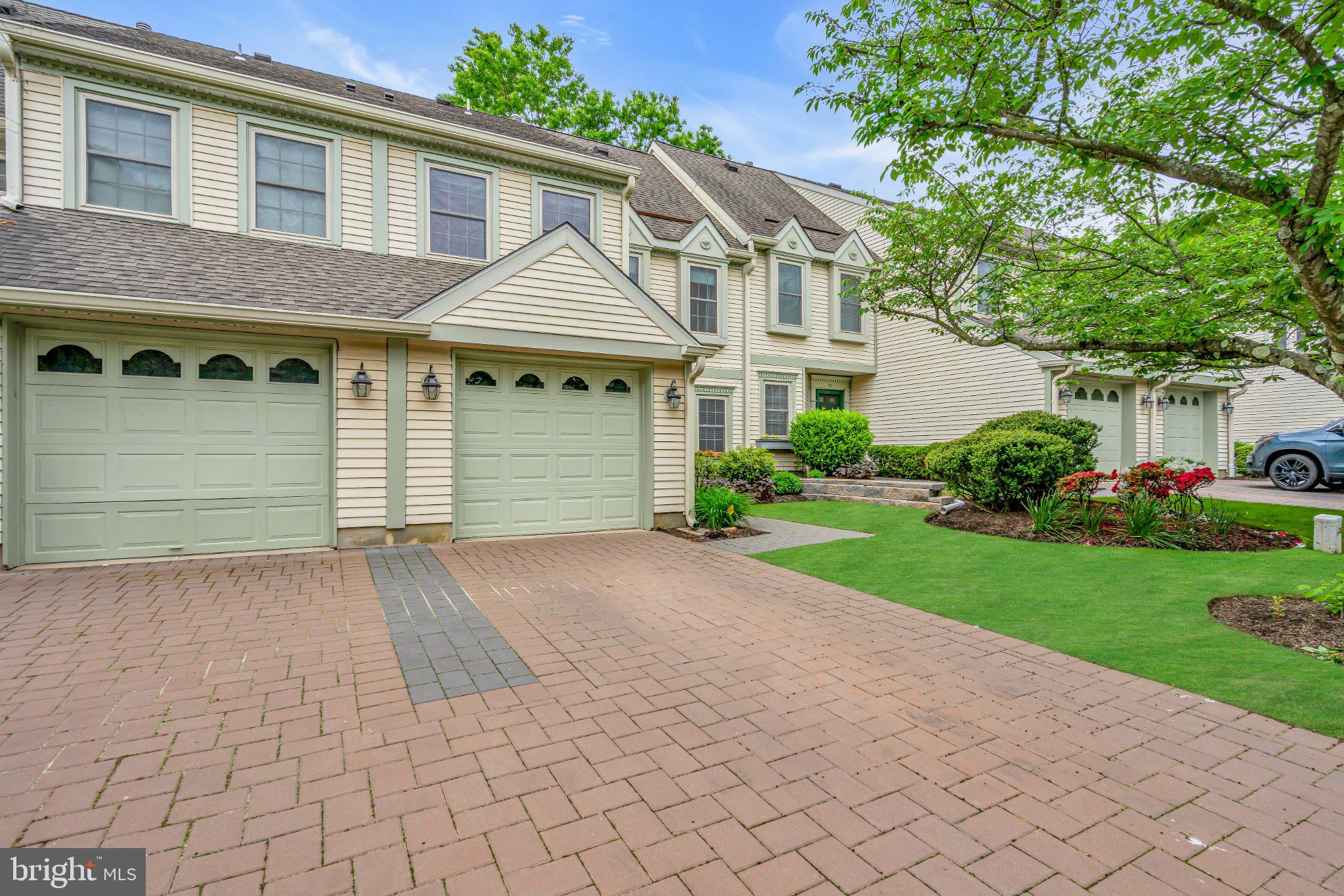 31 FAIR ACRES COURT