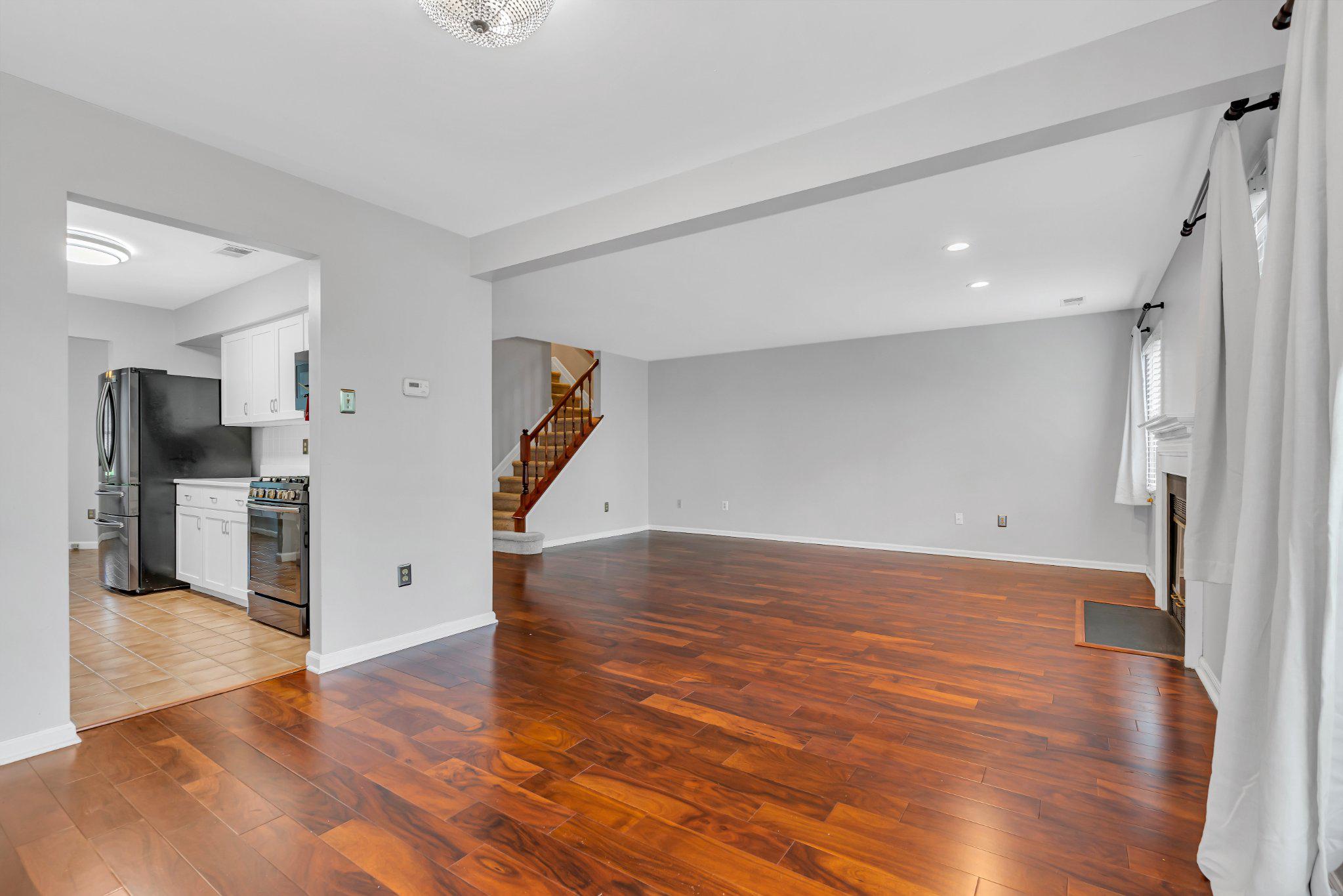 31 FAIR ACRES COURT