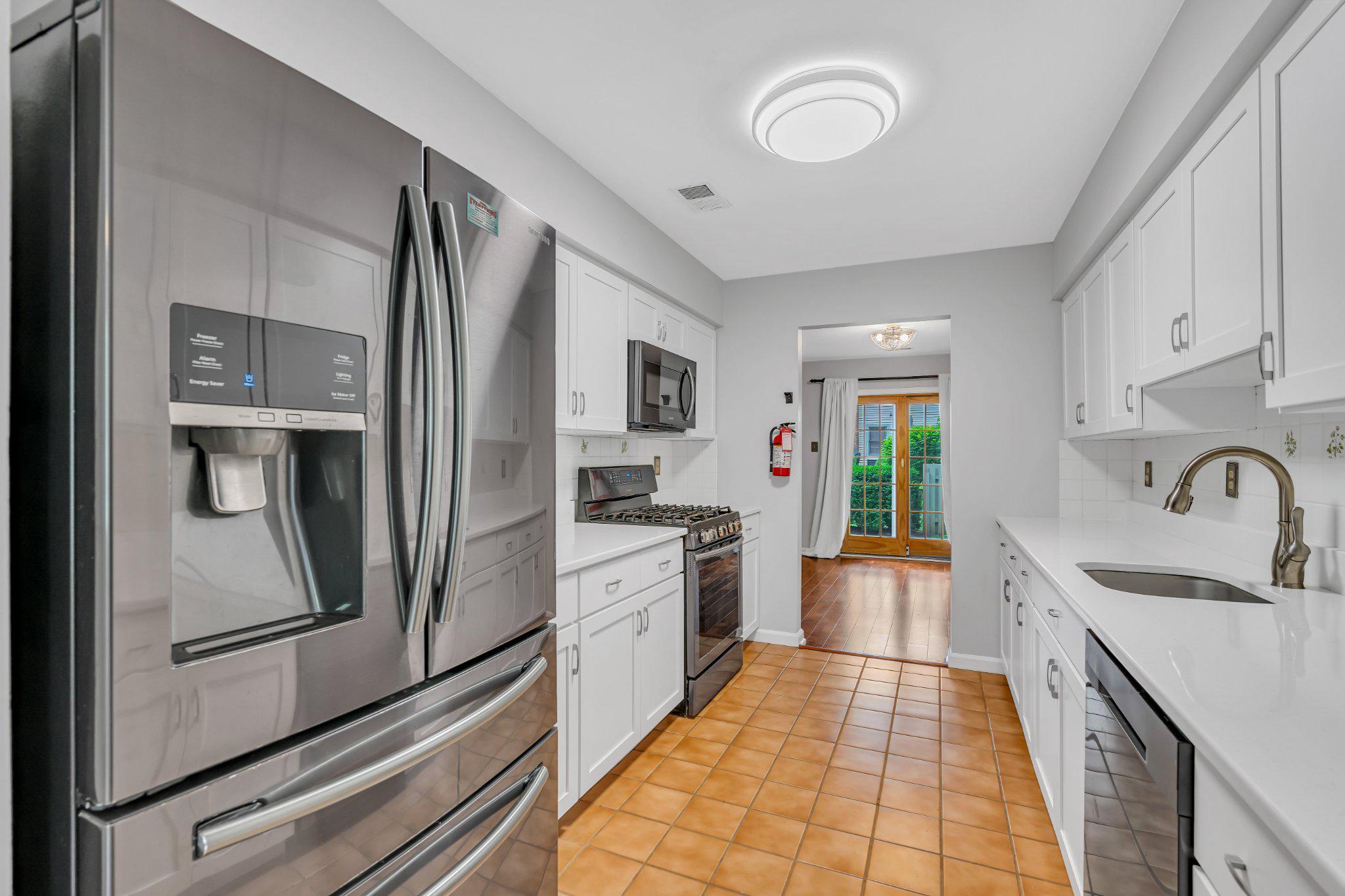 31 FAIR ACRES COURT