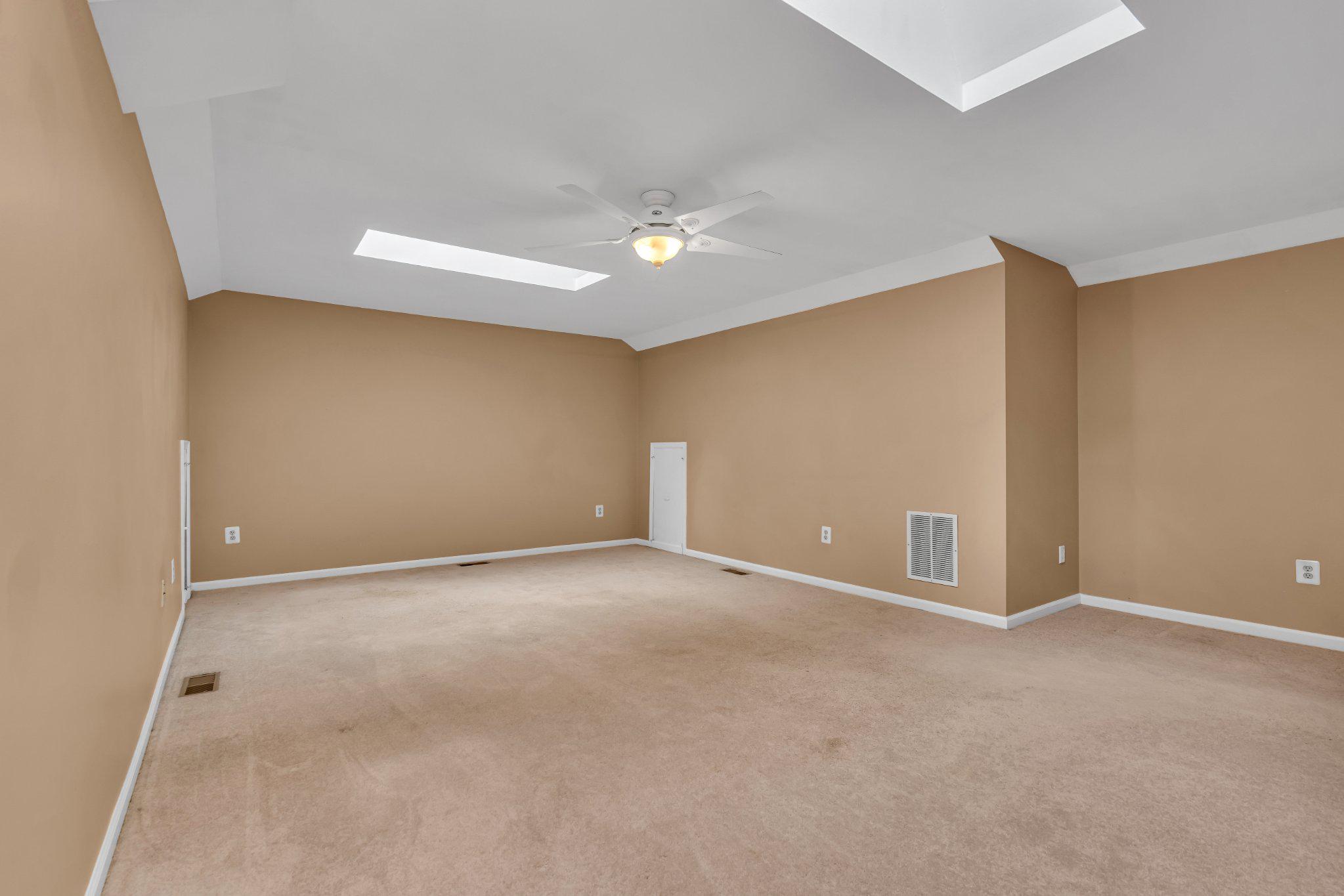 31 FAIR ACRES COURT
