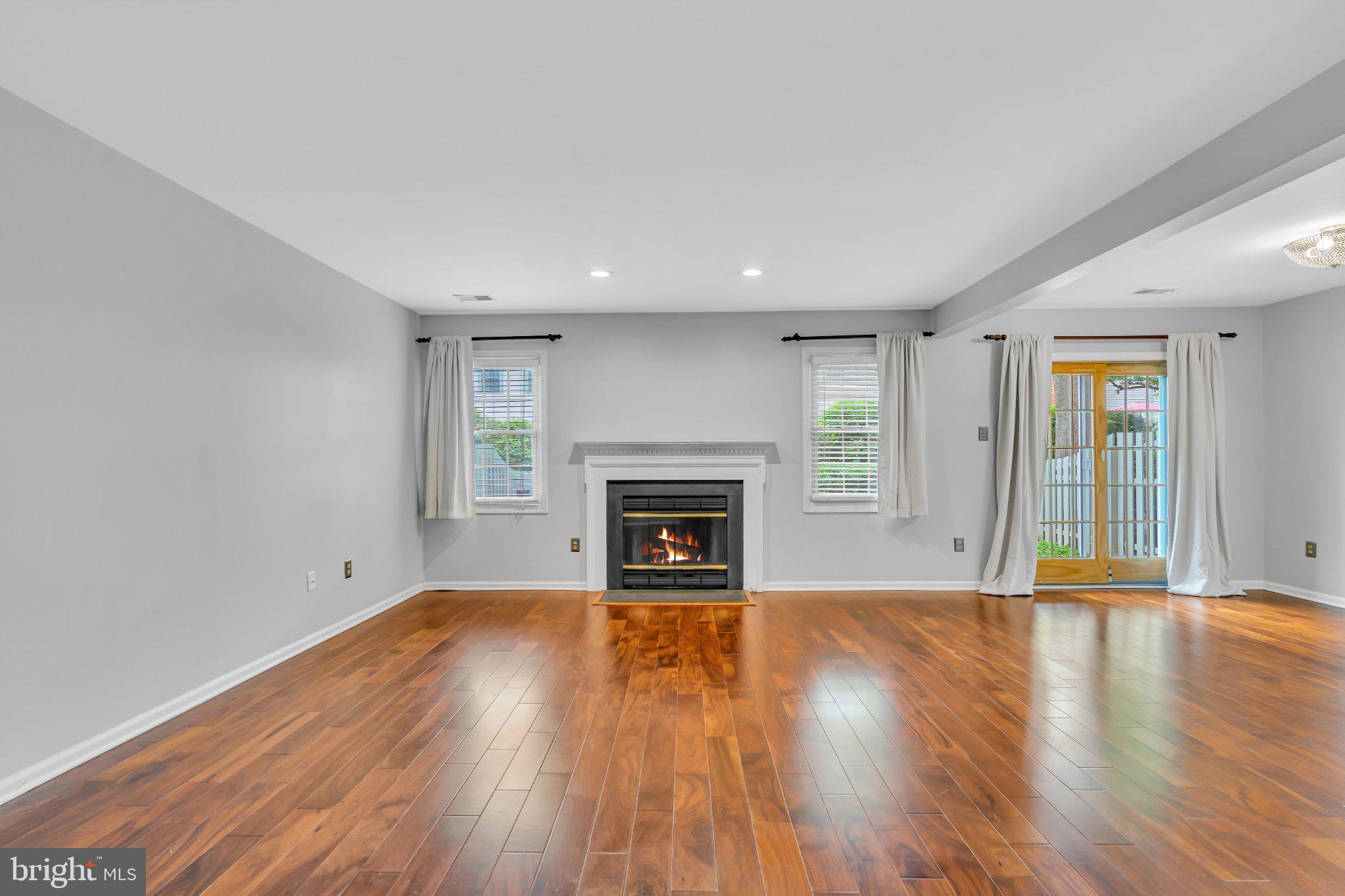 31 FAIR ACRES COURT