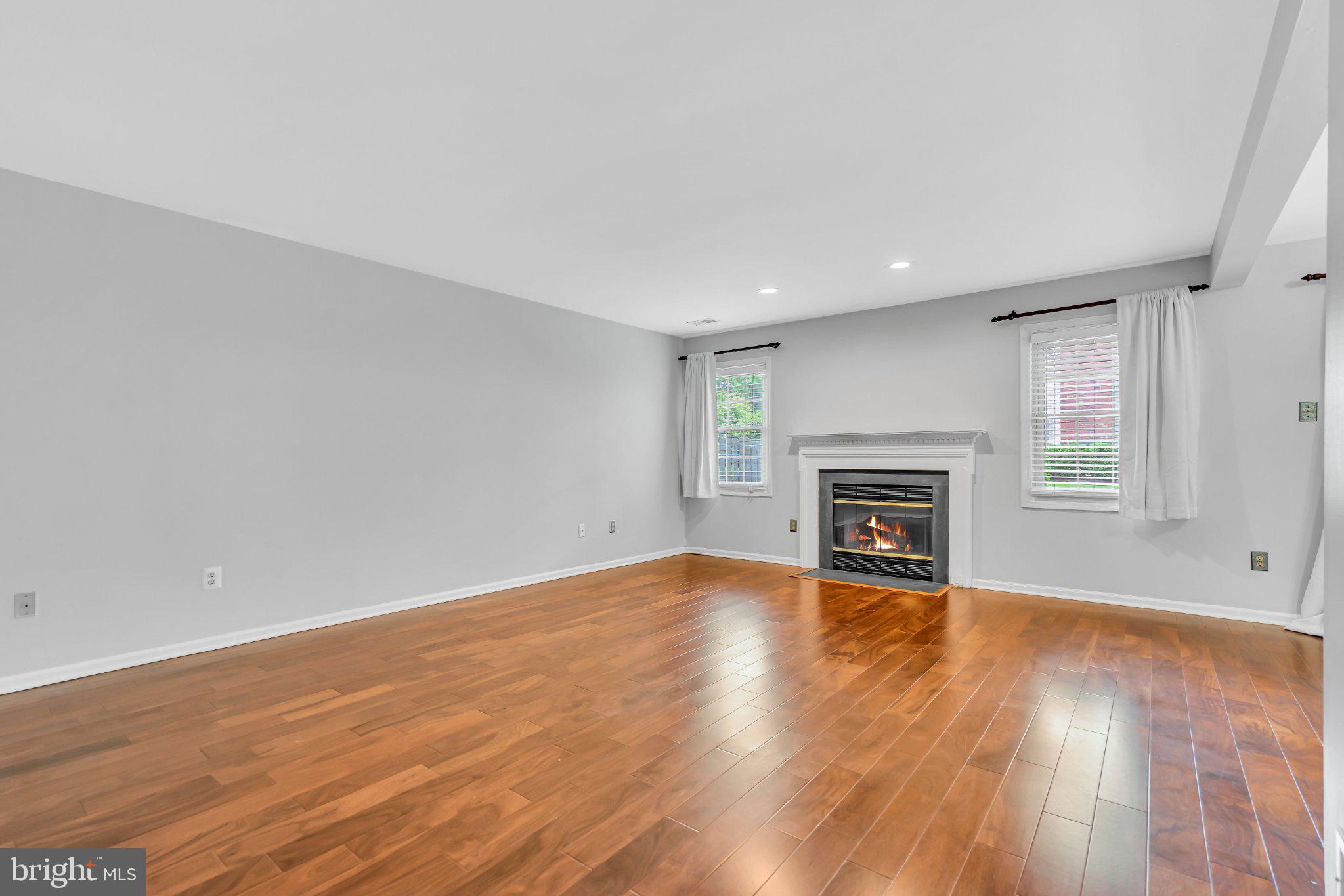 31 FAIR ACRES COURT