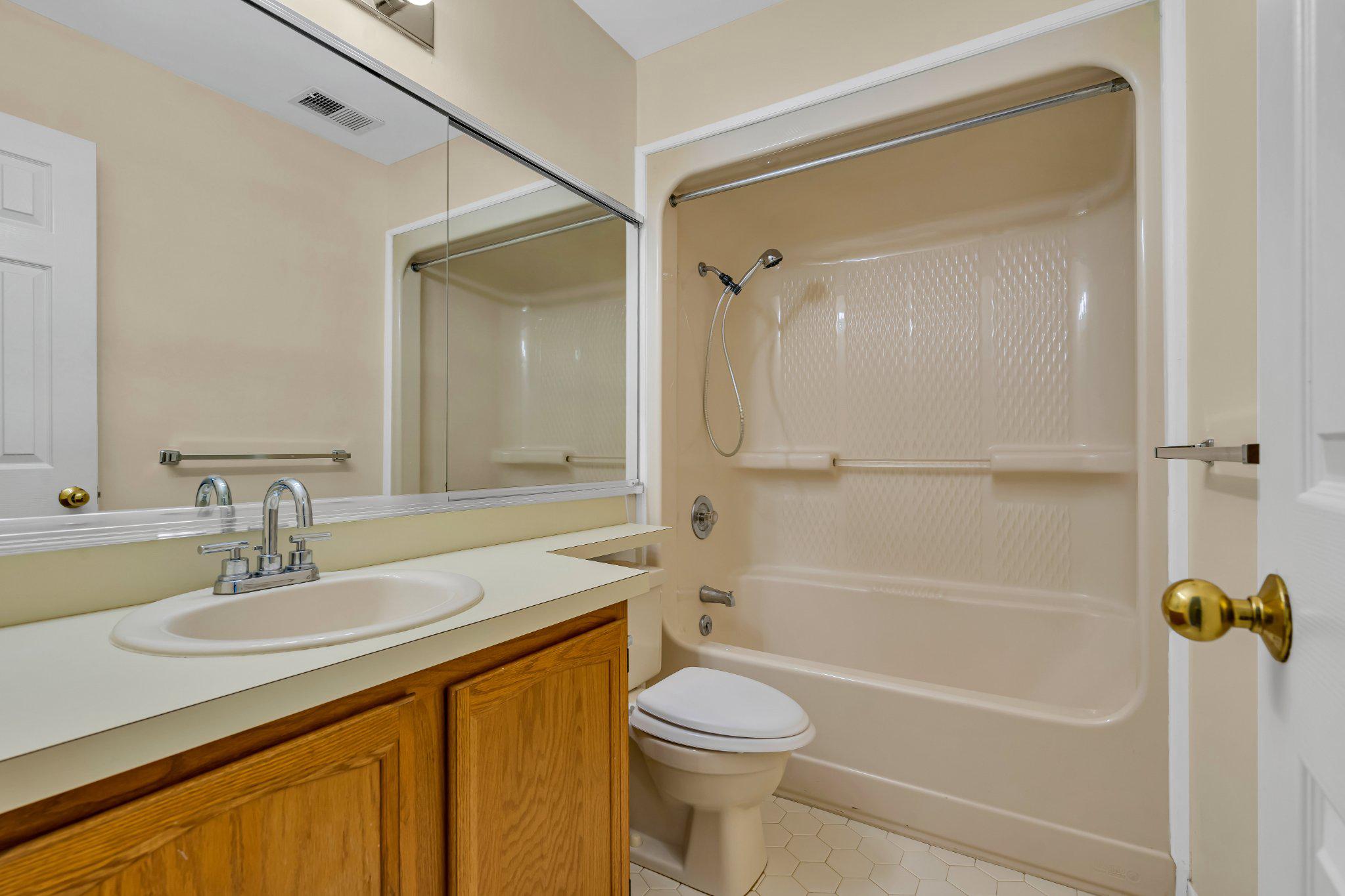 31 FAIR ACRES COURT