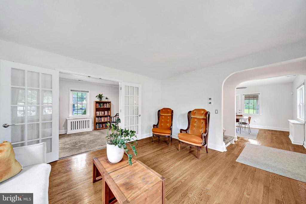 10 SHAW DRIVE