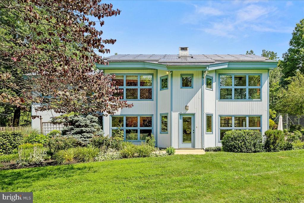 369 GRANDVIEW ROAD