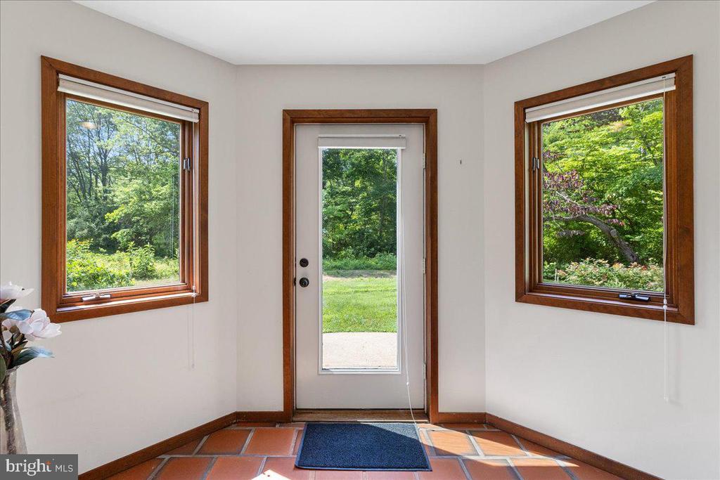 369 GRANDVIEW ROAD