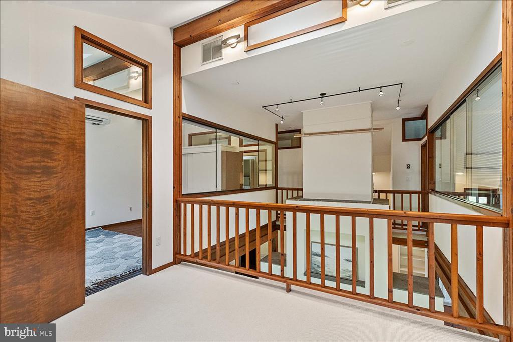 369 GRANDVIEW ROAD