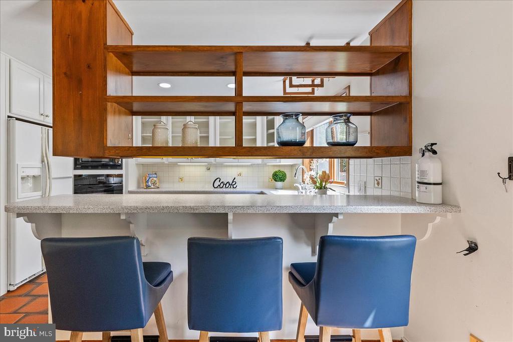 369 GRANDVIEW ROAD