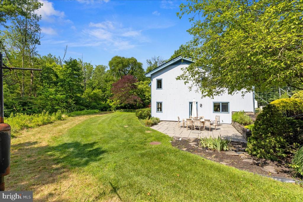 369 GRANDVIEW ROAD