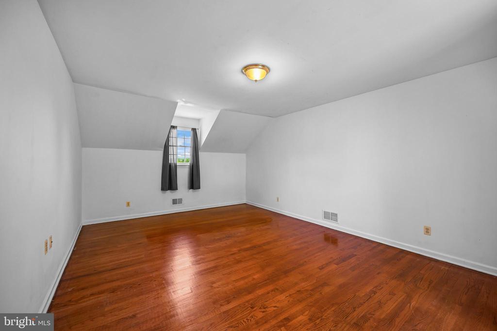 339 MOUNTAINVIEW ROAD