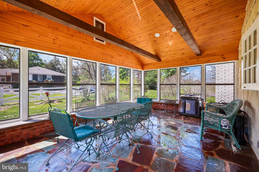 339 MOUNTAINVIEW ROAD