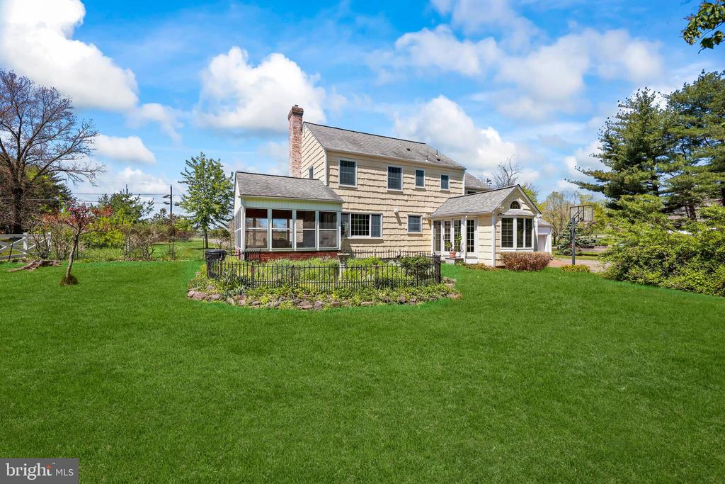 339 MOUNTAINVIEW ROAD