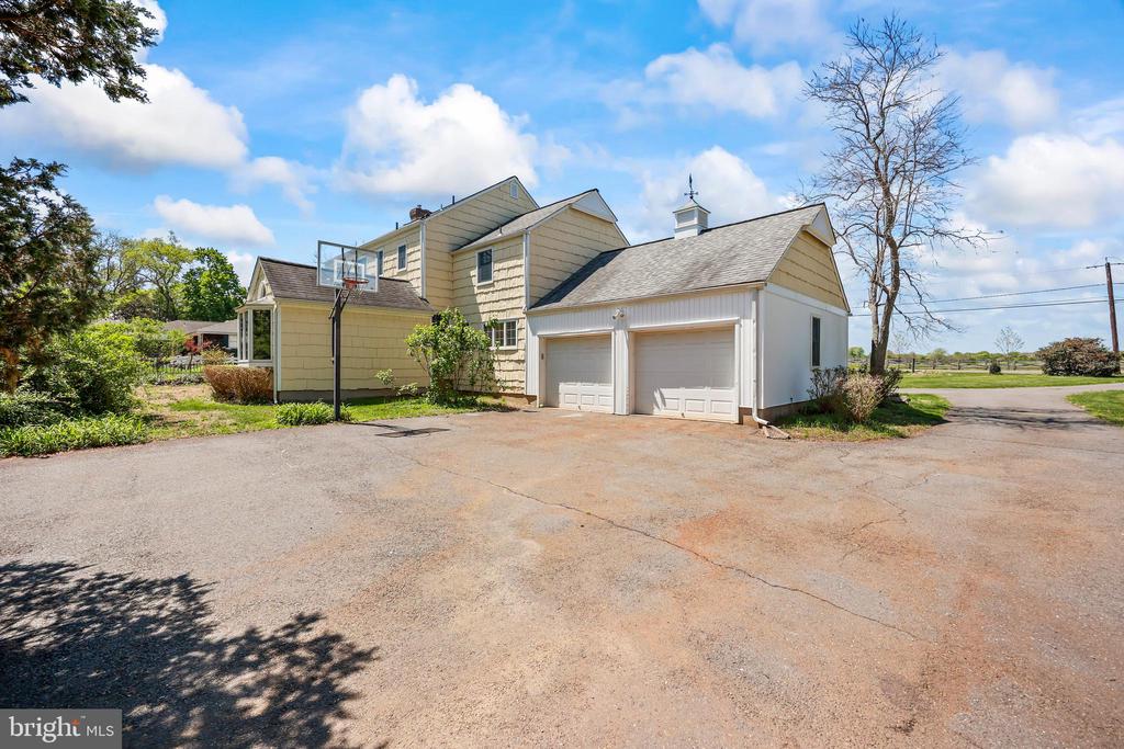 339 MOUNTAINVIEW ROAD