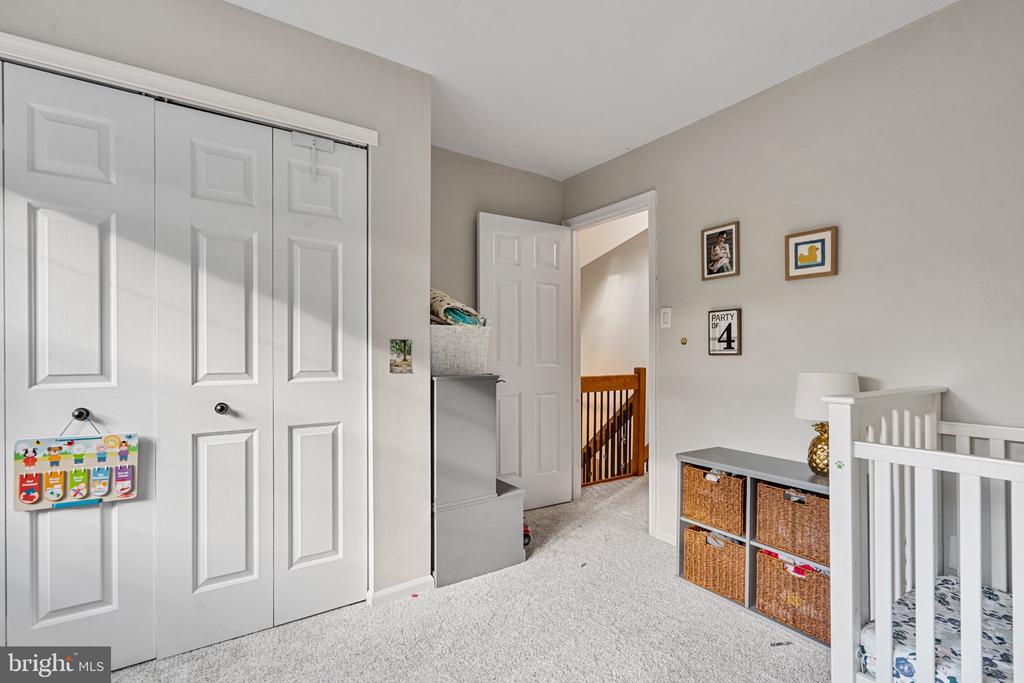 40 ROXBURY COURT Unit: A