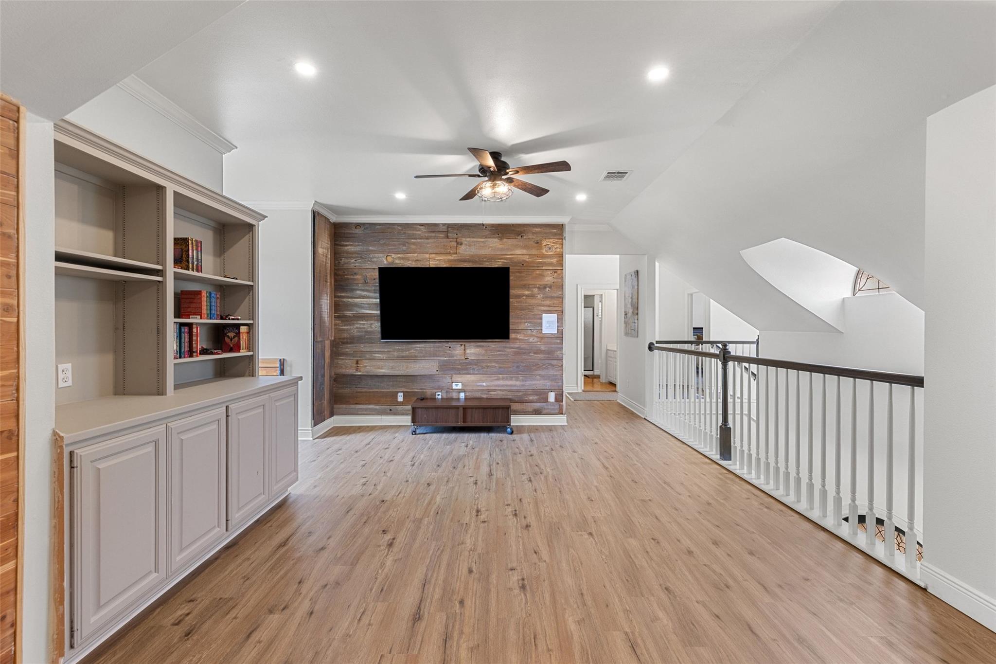 6 Candleleaf CT